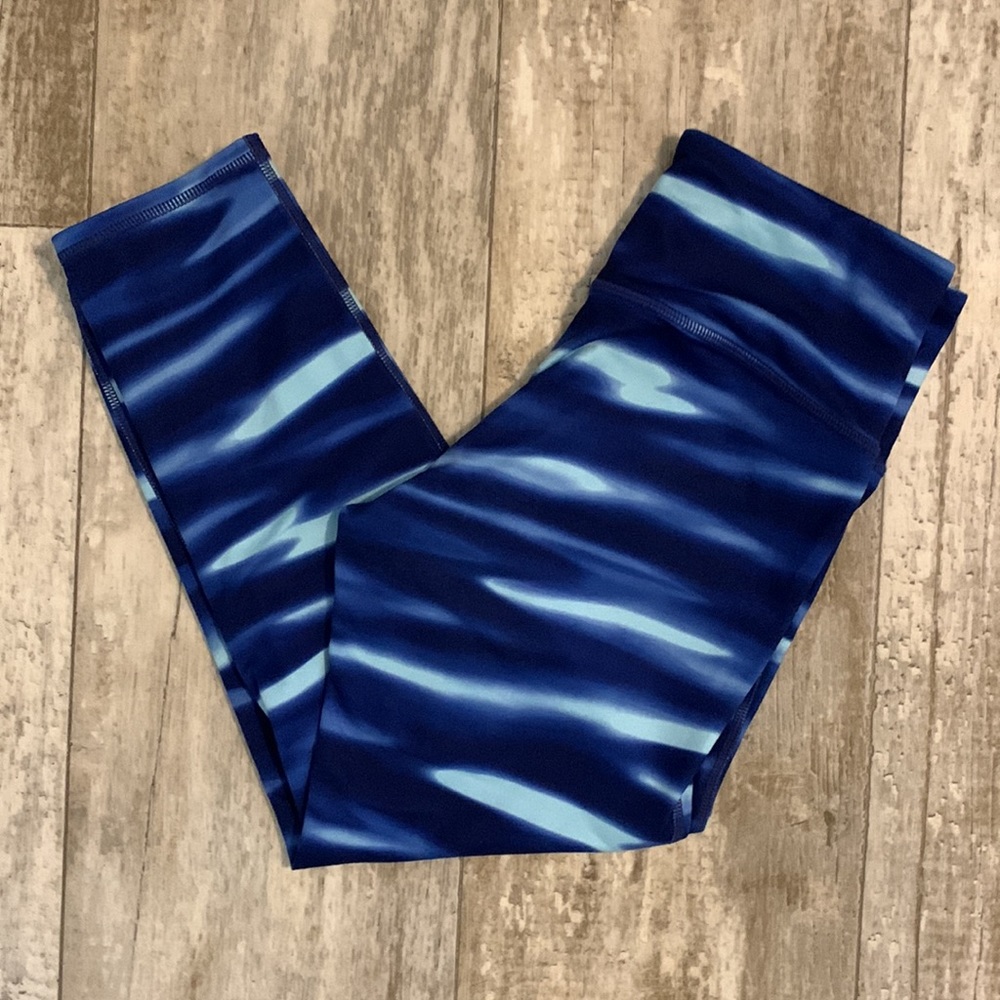 Athleta H2O chaturanga crop athletic yoga leggings